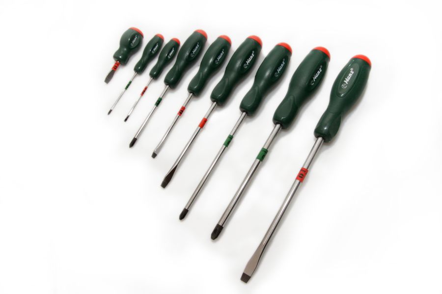 TOOL SETS Screwdriver set Size: PH0x75,PH1x100,PH2x150,PH3x150; 9 pcs  Art. 063019MG