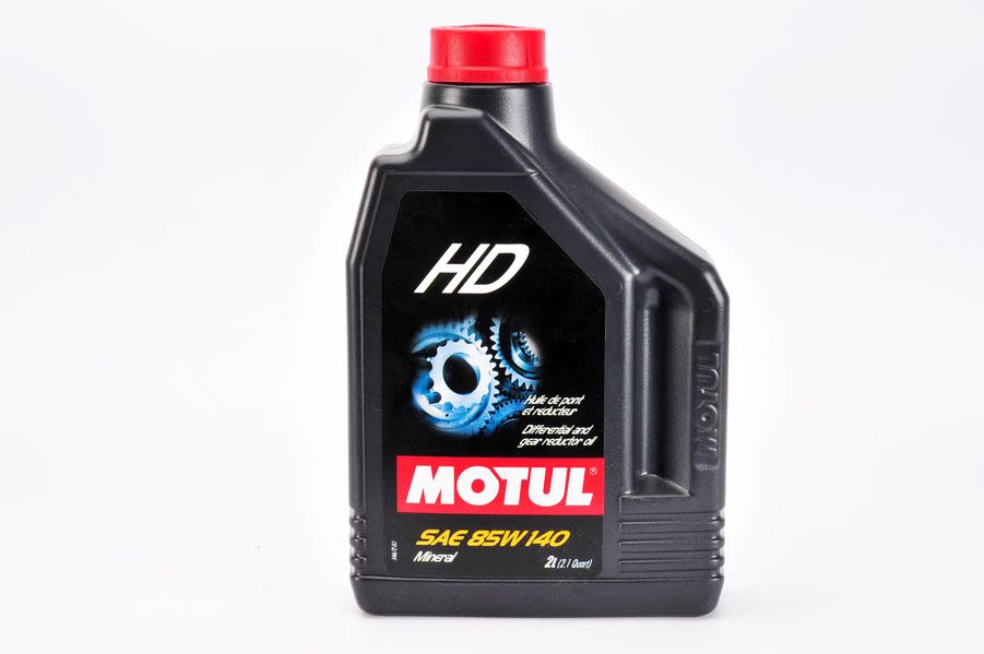 Gear oils Mineral gear oil HD (2L) 85W140 API GL-4; GL-5; MIL-L-2105D; VOLVO 97310; ZF TE-ML 05A; ZF TE-ML 07A; ZF TE-ML 08A; ZF TE-ML 12A; ZF TE-ML 16C; ZF TE-ML 16D; ZF TE-ML 17B  Art. HD85W1402L