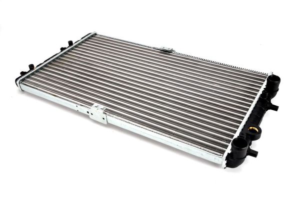 Radiator, engine cooling  Art. D7W006TT